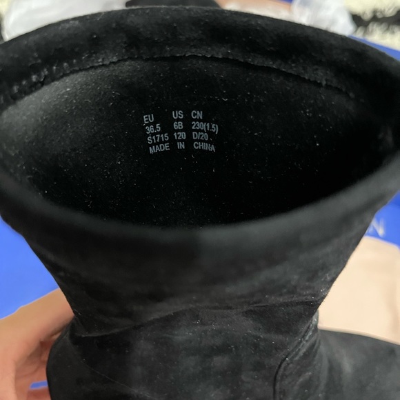 Like New Women’s Size 6 Stuart Weitzman Brandie Mid Calf Suede Booties In Black - Picture 11 of 14